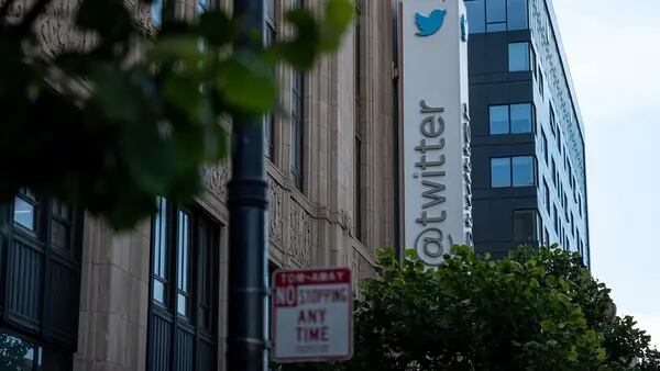 Twitter tem queda de receitas e busca reconquistar anunciantes que saíram da rededfd