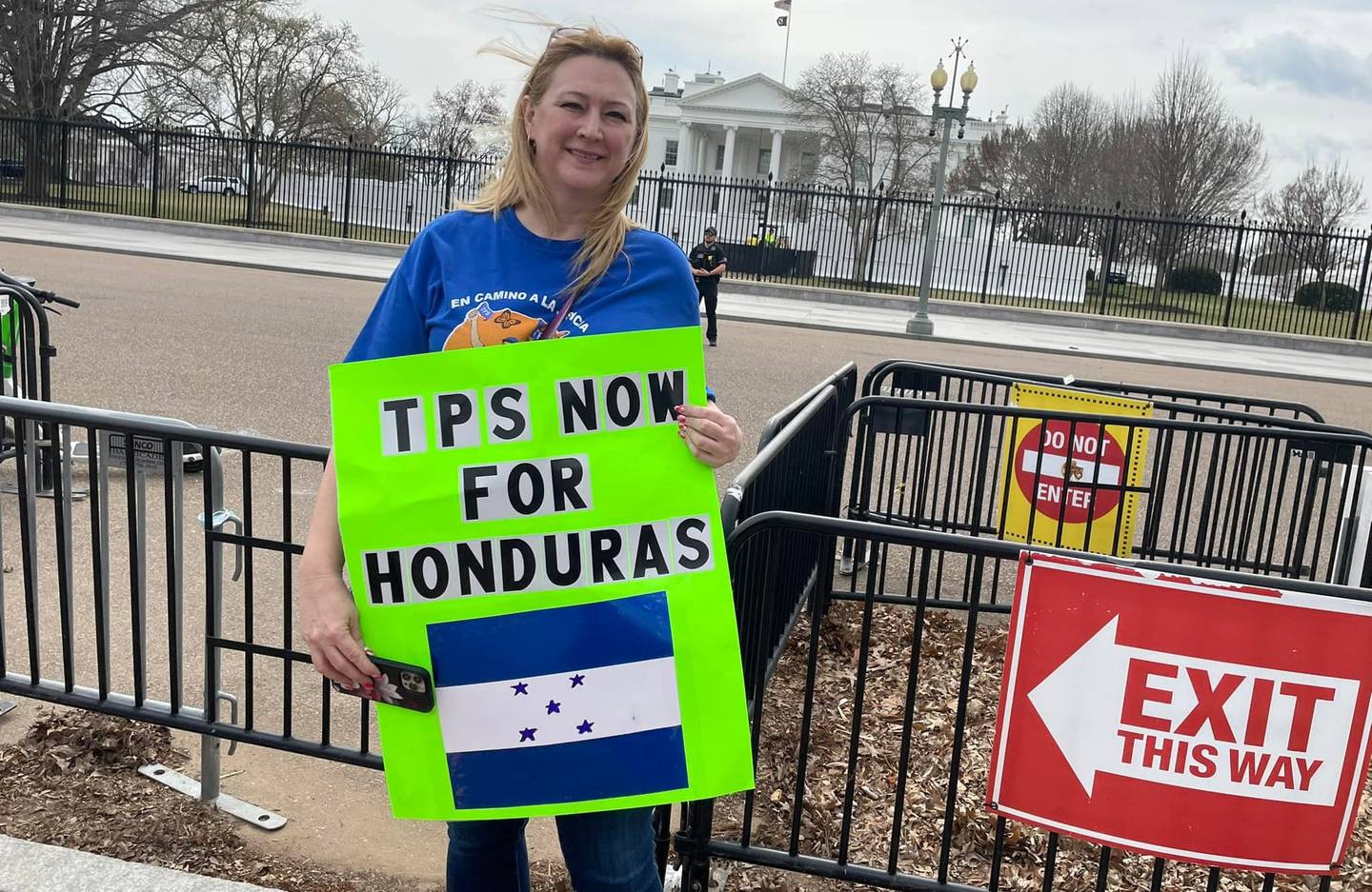Una de las activistas que participó en una protesta pacífica en marzo pasado para abogar por los tepesianos hondureños, en Washington D.C.