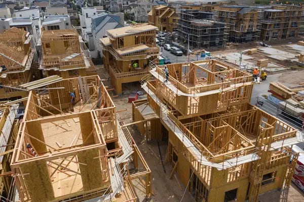 Los permisos de construcción aumentaron un 6% en agosto, la mayor subida desde enero
