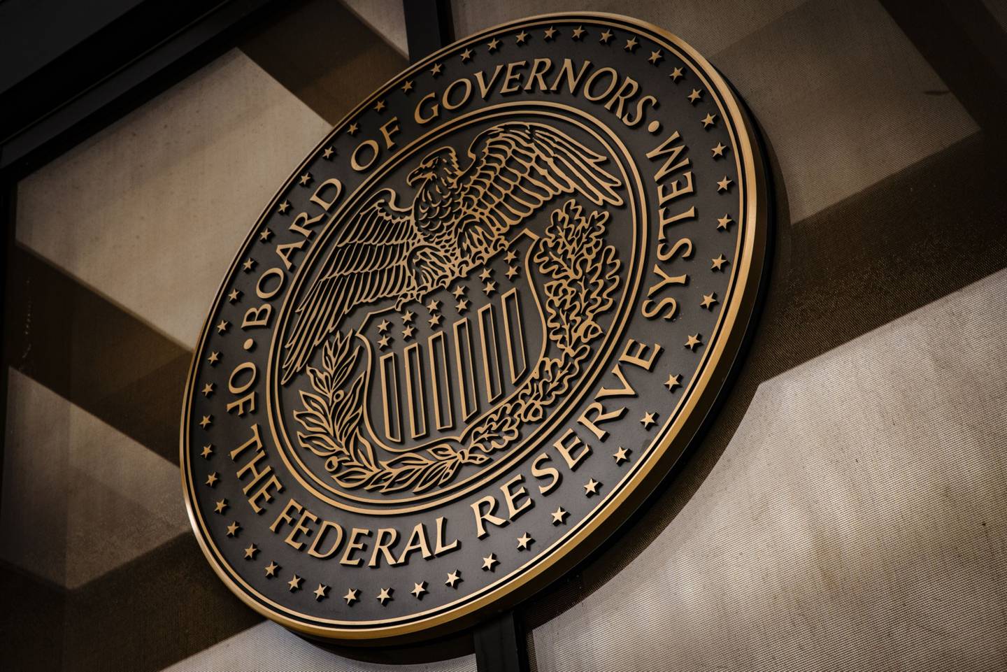 El logo de la junta de la Reserva Federal