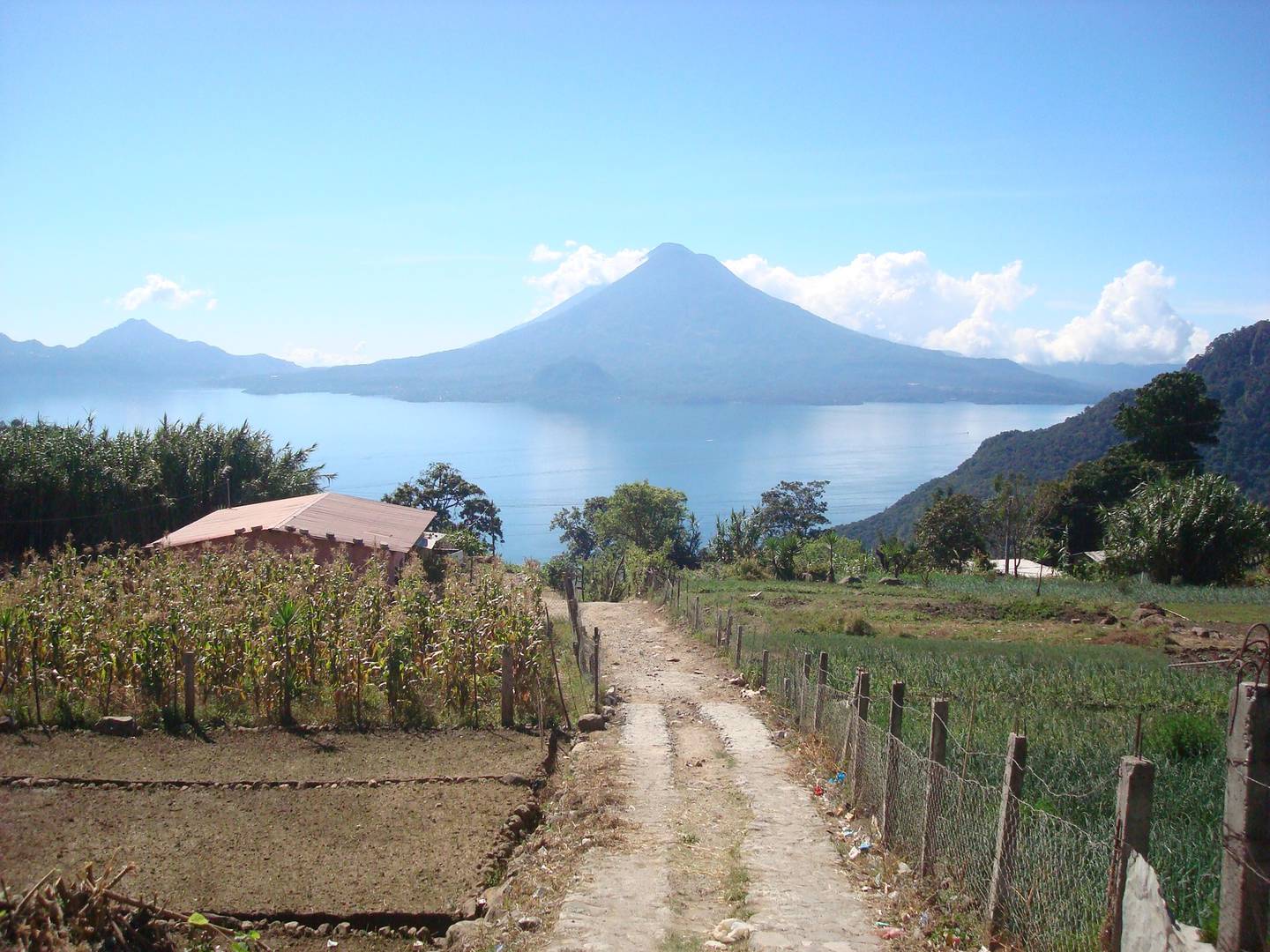 Lago de Atitlán, Guatemala.dfd
