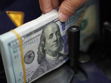 Estratega de Morgan Stanley alerta que alzas del dólar suelen terminar en crisisdfd