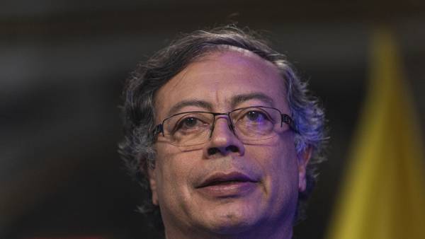Reforma tributaria: Congreso colombiano aprobó alza de impuestos al petróleo y a ricosdfd