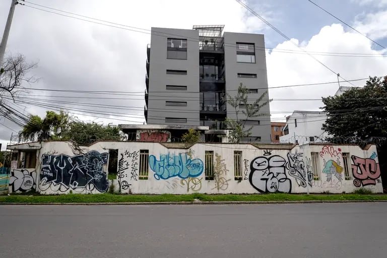 Consulado de Venezuela abandonado en Bogotá.Source: Bloombergdfd