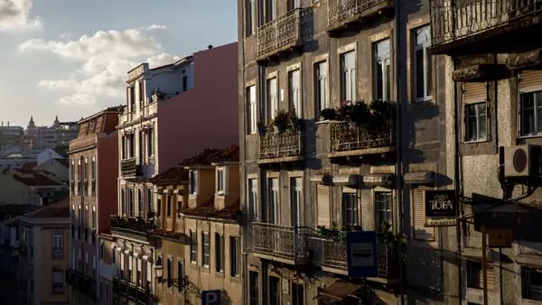 Portugal pondrá fin al programa Golden Visa tras aumento del precio de viviendadfd