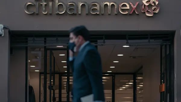 Gobierno mexicano vigila contratación colectiva ante venta de Banamexdfd