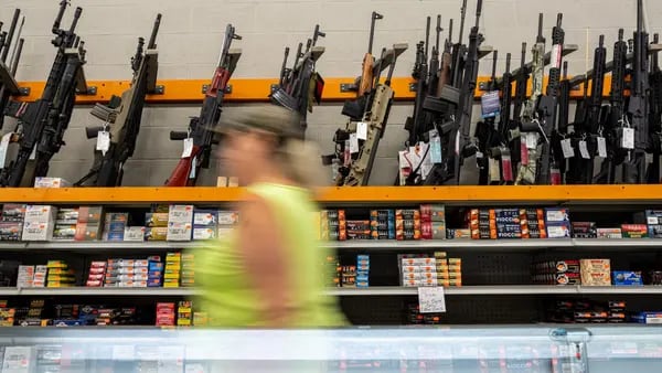 México presenta segunda demanda contra fabricantes de armas en EE.UU.dfd