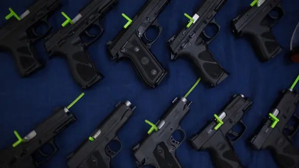 Senado de EE.UU. aprueba legislación bipartidaria de seguridad de armasdfd