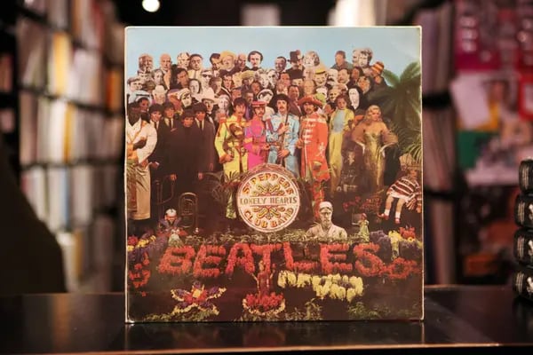 Disco de vinil do álbum "Sgt. Pepper's Lonely Hearts Club Band", dos The Beatles