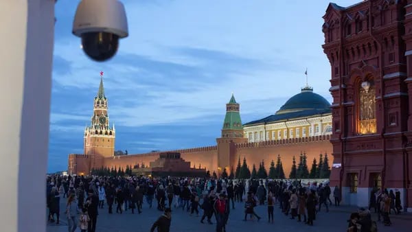 Rusia busca castigar a ‘influencers’ que critiquen la guerra en redes socialesdfd