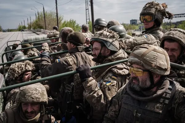 Militares ucranianos perto de Kramatorsk, no leste da Ucrânia