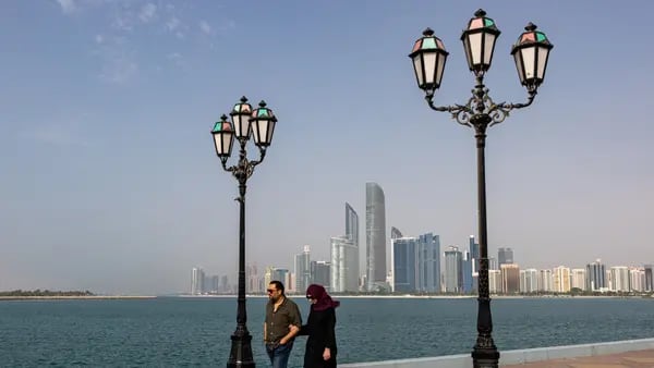 Un falso Santorini en Abu Dhabi busca atraer a los viajeros amantes del lujo dfd