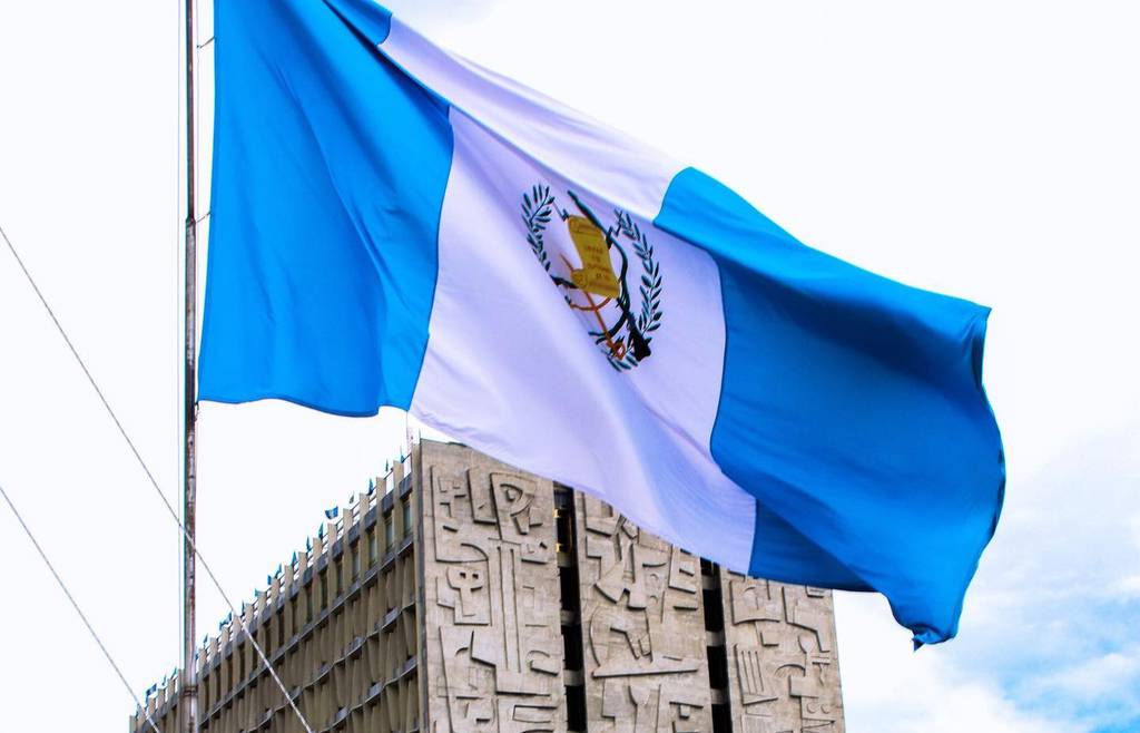 Guatemala aumenta otra vez su tasa lÃ­der y la fija en 4,50% - Bloomberg LÃ­nea LatinoamÃ©rica