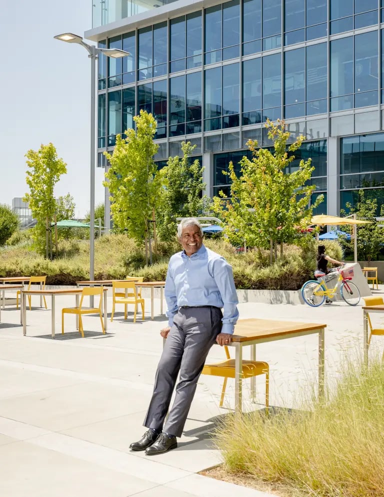 Thomas Kurian, director ejecutivo de Google Cloud, en el campus de la empresa en 2021. Fotógrafo: Cayce Clifford/Bloombergdfd