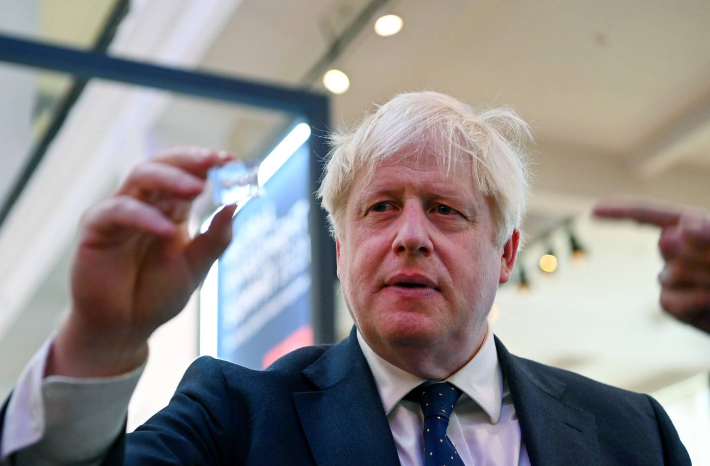 Primeiro-ministro Boris Johnson analisa perspectiva sobre cúpula do clima