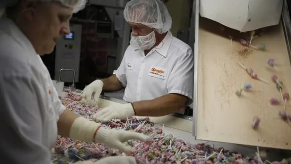 Escasez de azúcar en EE.UU. deja a los fabricantes de dulces en la estacadadfd