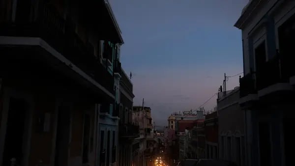 Huracán Fiona genera un apagón de luz en todo Puerto Ricodfd