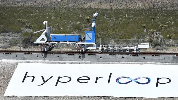SpaceX, de Musk, desmonta el prototipo de Hyperloop; pasa a ser un estacionamientodfd