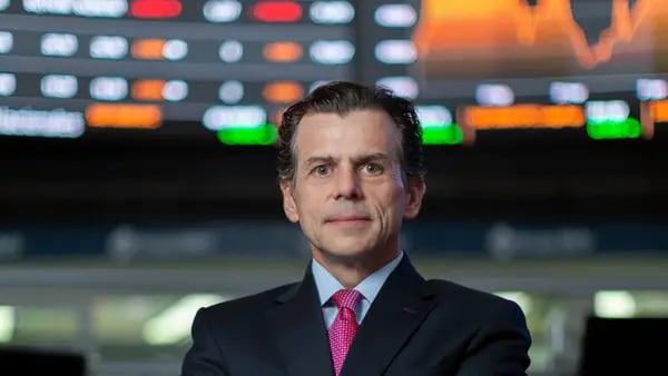 CEO de Bolsa Mexicana muestra postura abierta ante propuesta de piso parejo frente a BIVAdfd