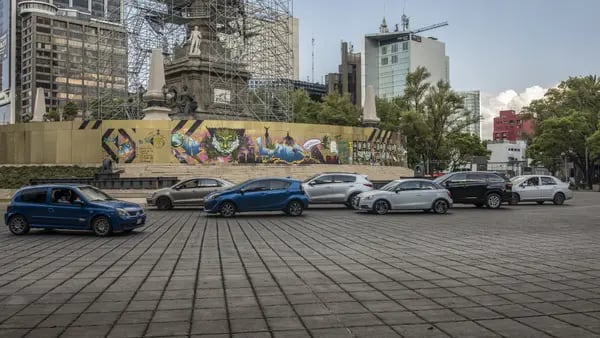Suba de precios y escasez de vehículos usados en LatAm seguirá hasta 2023dfd