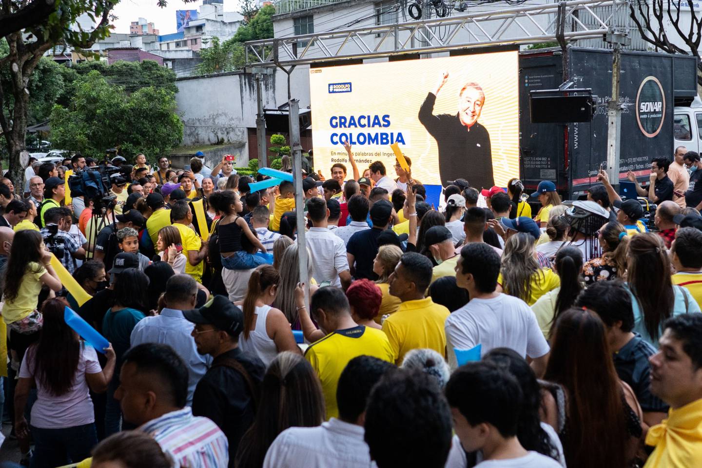 Supporters of Rodolfo Hernandez, independent presidential candidate, gather during an election night rally following the first-round presidential election in Bucaramanga, Colombia, on Sunday, May 29, 2022. Colombia is heading to a presidential runoff between leftist former guerrilla Gustavo Petro and anti-establishment outsider Rodolfo Hernandez, who defied polls to defeat a conservative candidate backed by traditional parties. Photographer: Natalia Ortiz Mantilla/Bloombergdfd