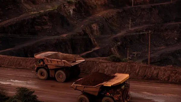 Minério de ferro tem segundo ganho semanal com otimismo sobre Chinadfd