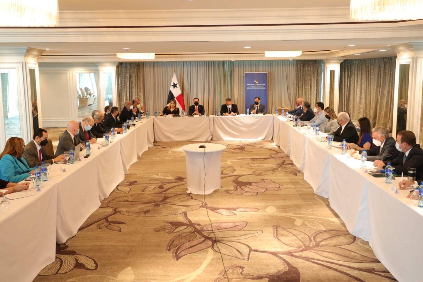 Negociaciones entre el gobierno de Cortizo y Minera Panamá. Foto: Ministerio de Comercio e Industrias