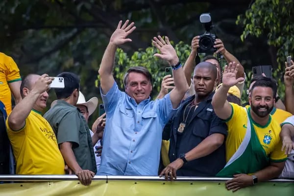 Jair Bolsonaro em ato de pré-campanha no dia 27 de março