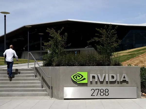 Alta de 16% da Nvidia gera perdas de US$ 3 bi para investidores com posição vendidadfd