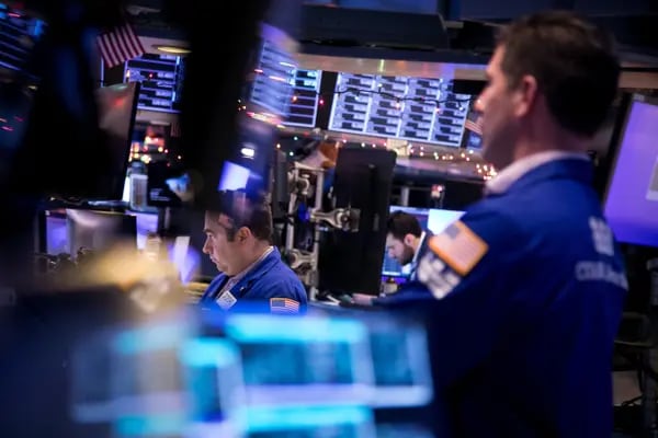 En la Bolsa de Nueva York, los operadores hacen una pausa tras la gran subida de noviembre