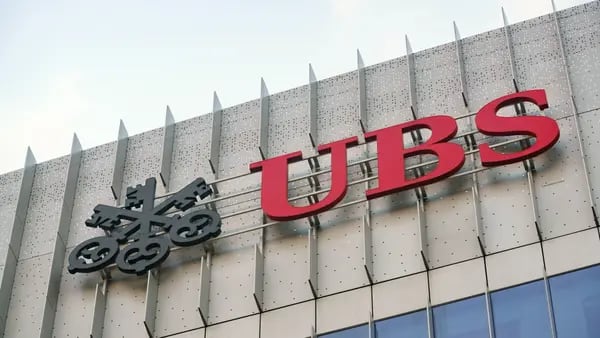 Con Credit Suisse, UBS logra el mayor beneficio trimestral jamás anotado por un bancodfd