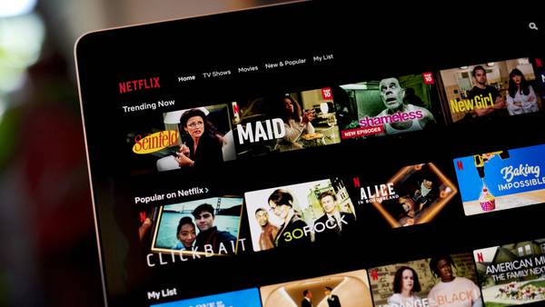 Disney y Roku caen en bolsa mientras Netflix sorprende con disminución de clientesdfd