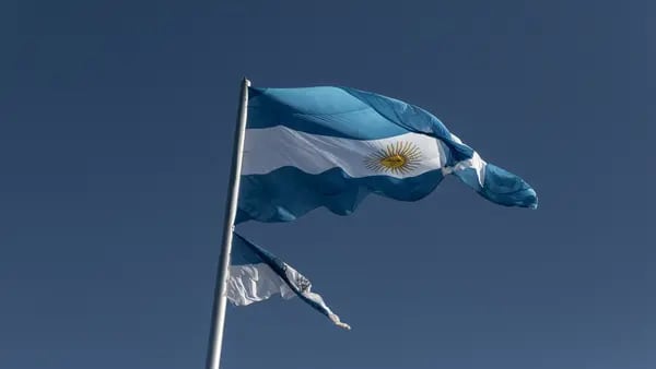 Recesión a la vista: cuánto caerá el PBI de Argentina en 2023, según el FMIdfd