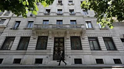 The Swiss bank expects fresh stock market lows as earnings forecasts trimmed by recession fears