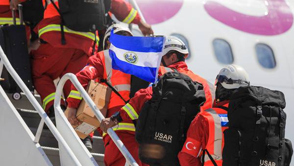 El Salvador envía equipo de búsqueda y rescate hacia Turquíadfd
