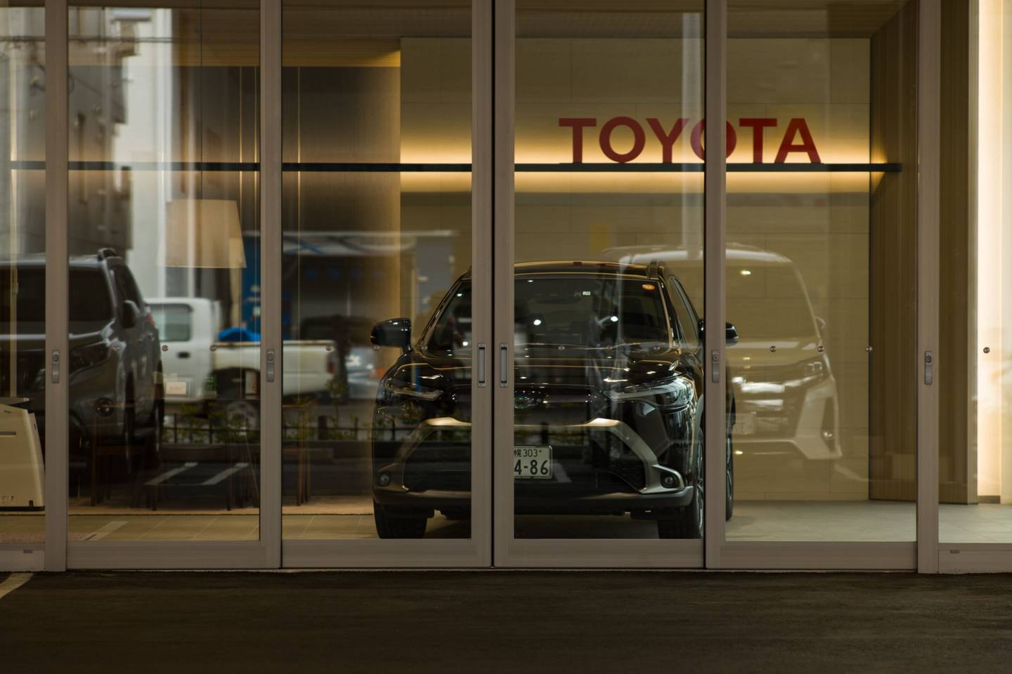 Un distribuidor de la marca Toyota en Sapporo, Japón el 3 de agosto de 2022. Fotógrafo: Kentaro Takahashi/Bloomberg