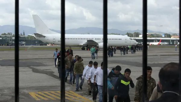 La migración irregular persiste en Centroamérica: deportaciones crecen  300% dfd