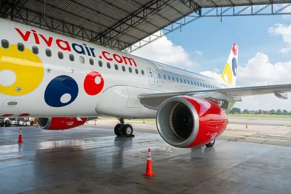 ¿Cuál es la situación de los vuelos y de los varados de Viva Air en Perú y Colombia?
