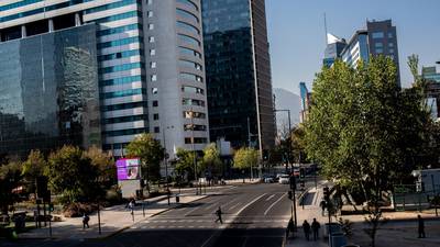 Empresas chilenas perciben mayores “signos de deterioro” en medio de menor actividaddfd