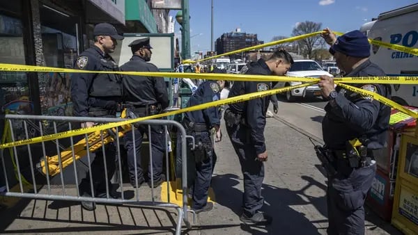 Persona de interés en Nueva York pasa a ser sospechoso del tiroteo en el metrodfd