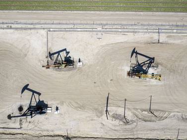 OPEP+ evalúa recortar producción de petróleo en hasta 2 millones de barriles diariosdfd
