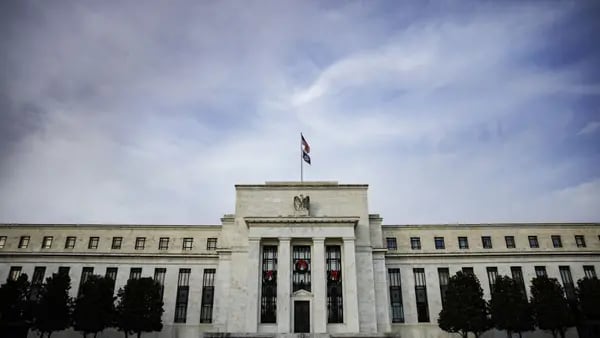 Fed sube tasa de interés en 25 puntos básicos en busca de frenar inflación EE.UU.dfd