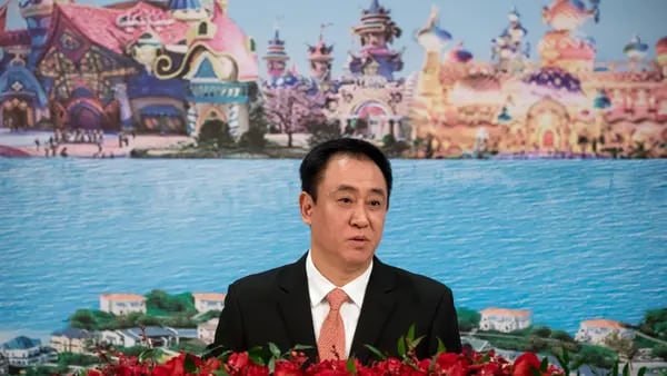 Expresidente de Evergrande es vetado en los mercados chinos por inflar resultadosdfd