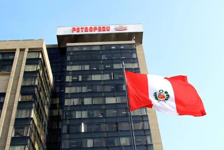 Petroperú logra firmar contrato con PwC para revisión de sus resultados del 2021.dfd