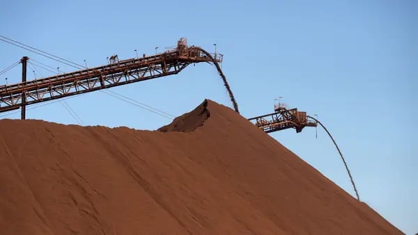 Minério de ferro a US$ 100 sinaliza um novo paradigma da economia chinesadfd
