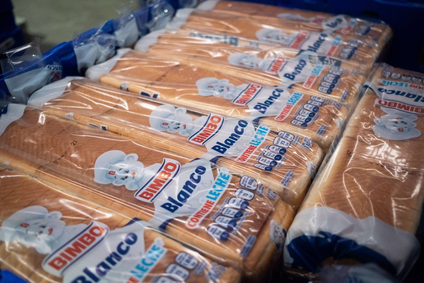 Loaves of bread sit in crates at a Grupo Bimbo SAB facility in the town of Azapotzalco in Mexico City, Mexi. Photographer: Mauricio Palos/Bloomberg