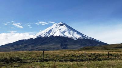 Caída de ceniza del volcán Cotopaxi se reportó al sur de Quitodfd