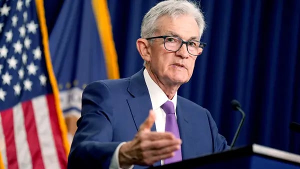 Powell diz ser ‘improvável’ que próximo movimento do Fed seja um aumento de jurosdfd