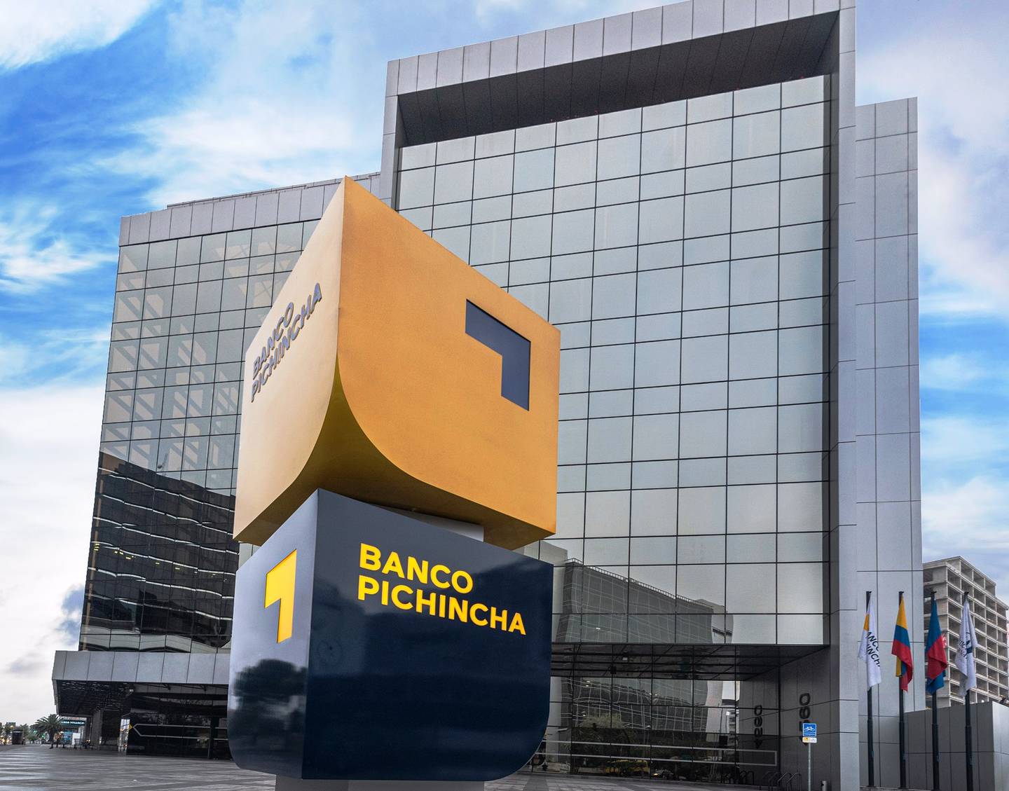 Los bancos de Ecuador tendrán atención presencial en las oficinas de horario diferido.
