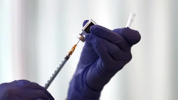 Vacina tem aplicação de dose única e armazenamento em refrigerador comum, segundo comunicado